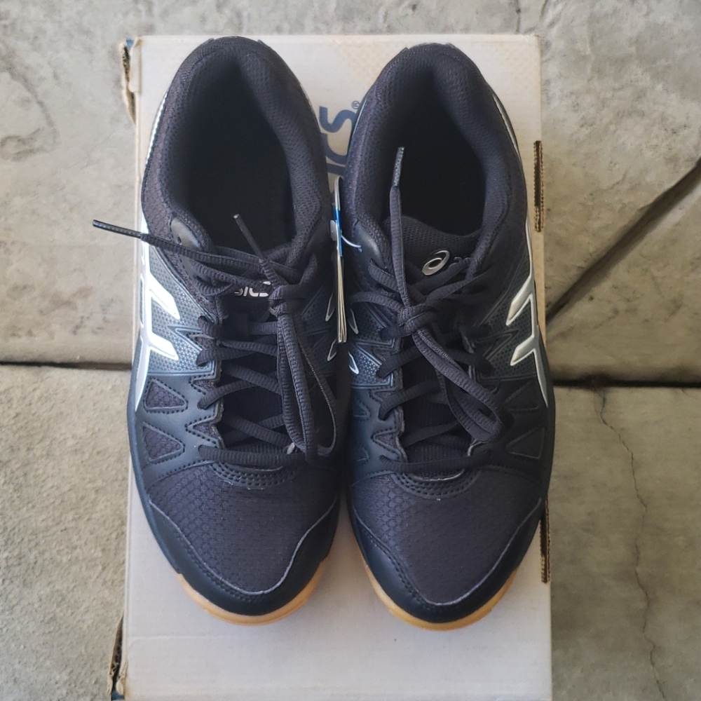 NWT Women's Asics "Gel-Upcourt" Tennis Shoes